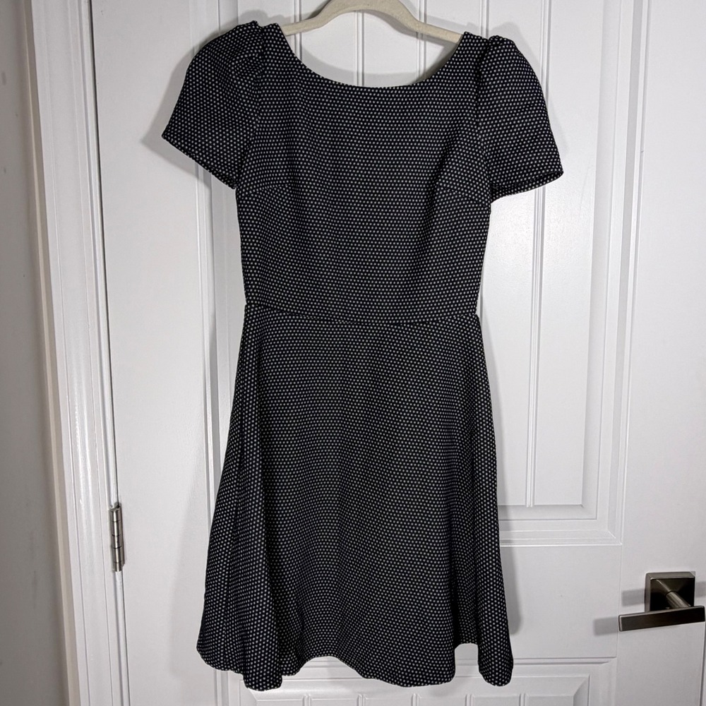 Ark & Co Black Polka Dot Fit and Flare Mini Dress V-Back Puff Sleeve Small